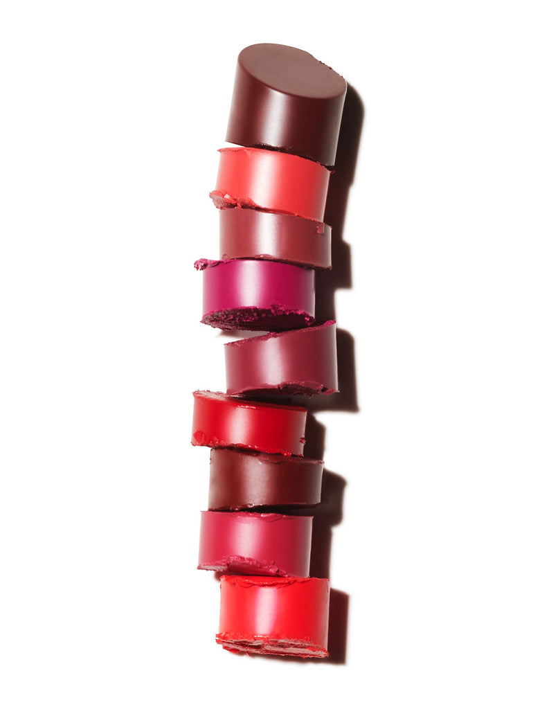 Jones Road Lip Tint Bobbi’s Take on Traditional Lipstick