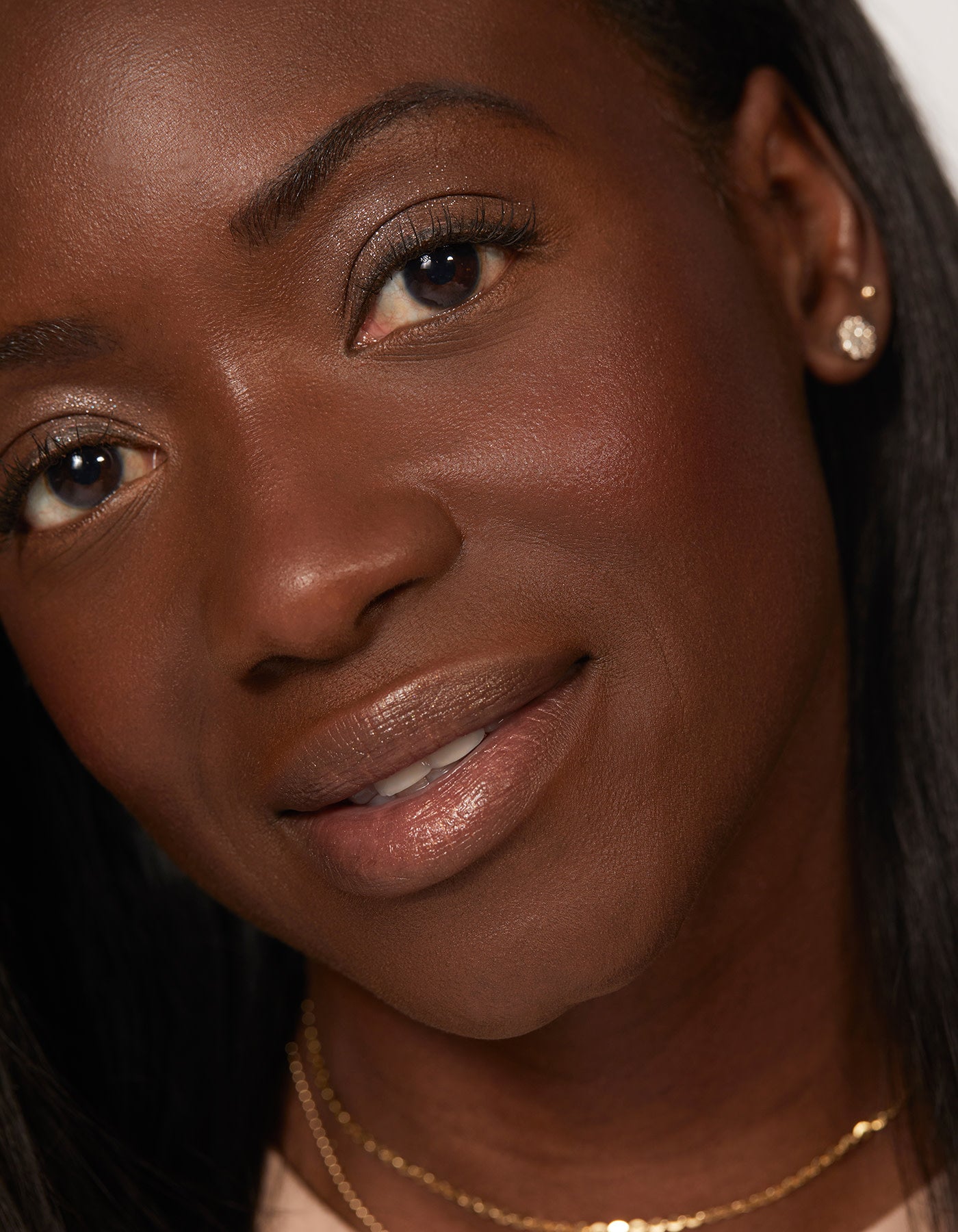 How to Get Perfectly Defined Lashes – Jones Road