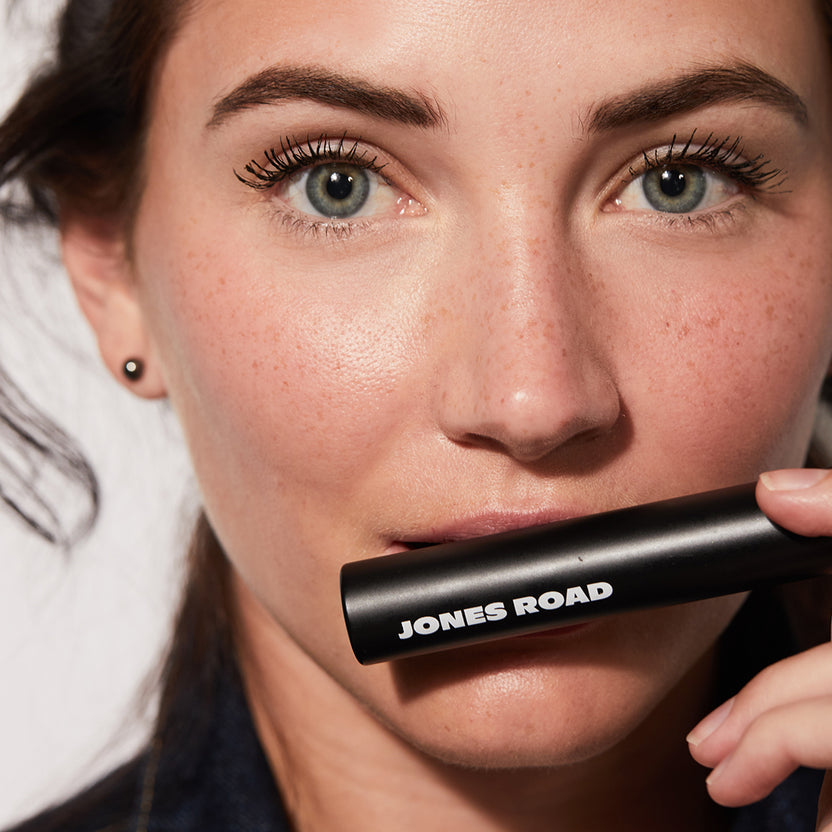 The Mascara Clean & Volumizing Jones Road Beauty